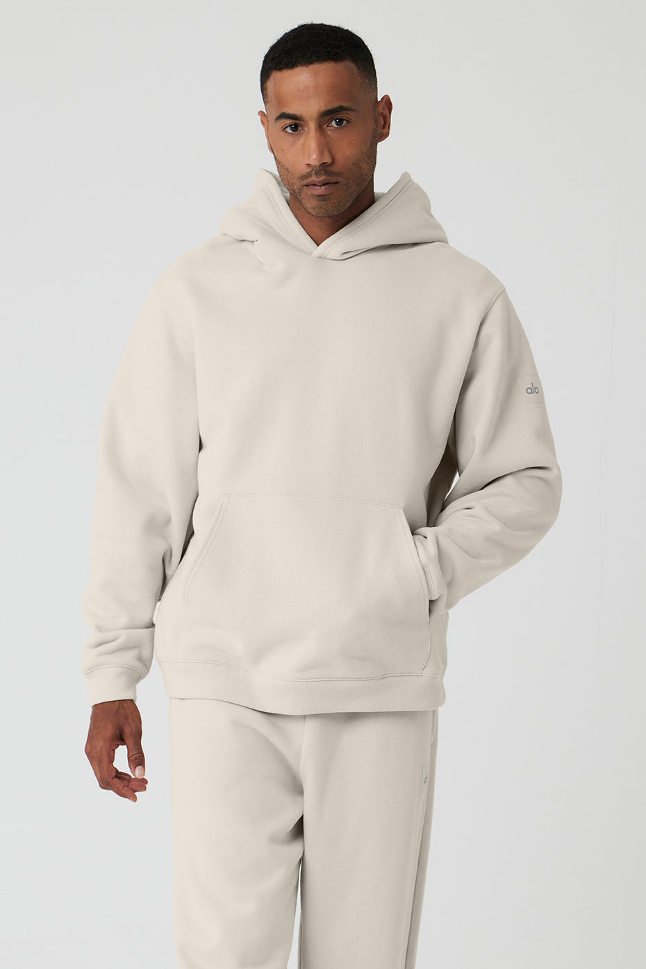 Track Alo Accolade Hoodie - Fog - Xl at Alo Yoga - TrackaLacker