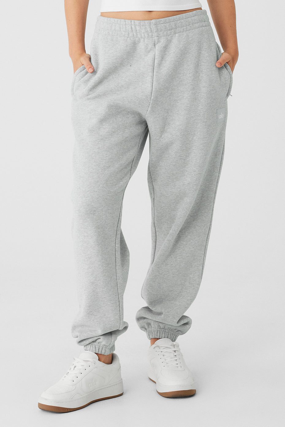The Alo Yoga Muse Sweatpant Set Is Lightweight and Doesn't Wrinkle