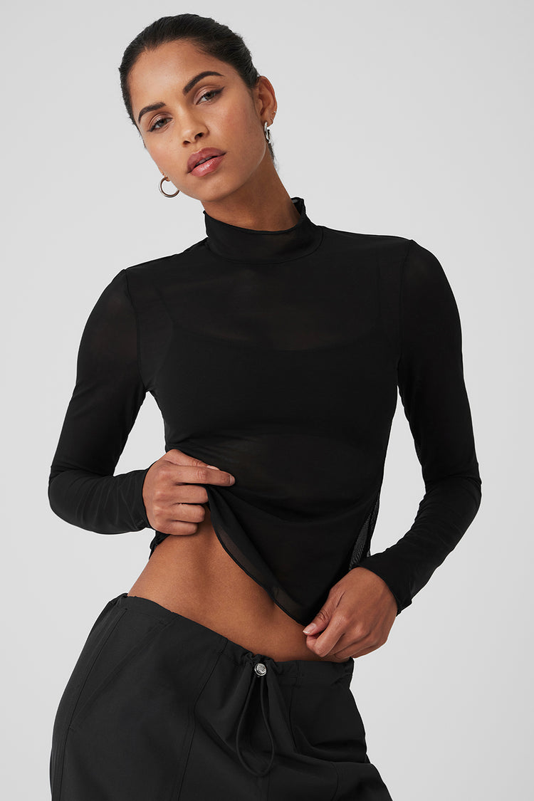 Cashmere Plush Waffle Cropped Long Sleeve - Black