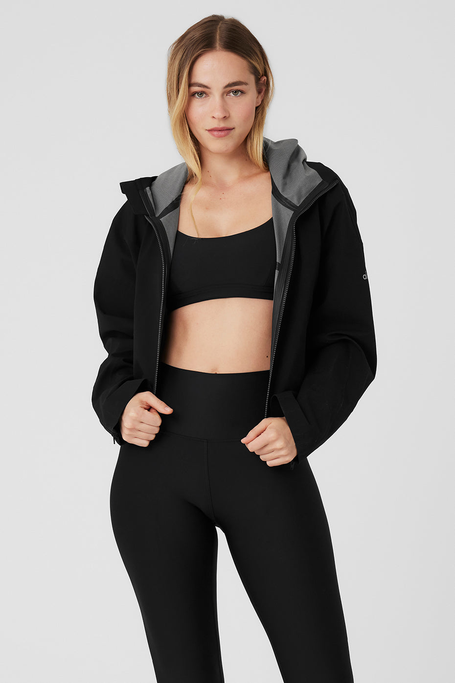 Alo Yoga  Cropped Elevation Coverup Jacket in Black, Size: XS