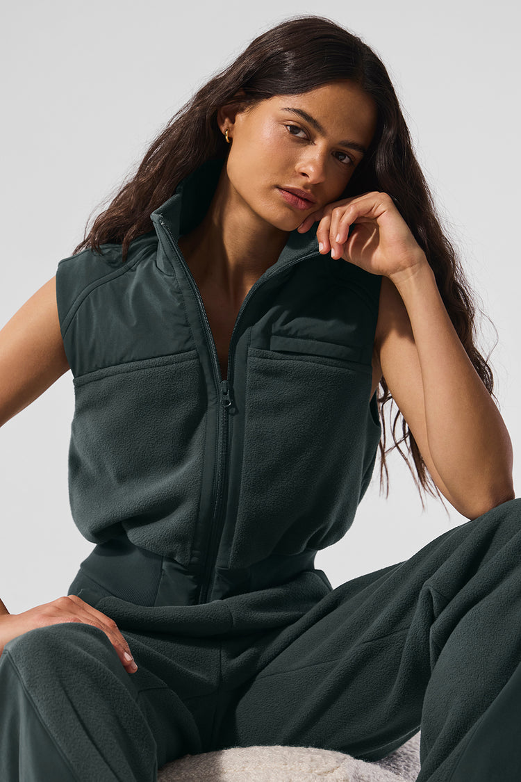 Alo Yoga☆Polar Fleece Wintry Mix Vest ブラック フリース Polar Fleece Wintry Mix Vest - Charcoal Green | Alo Yoga