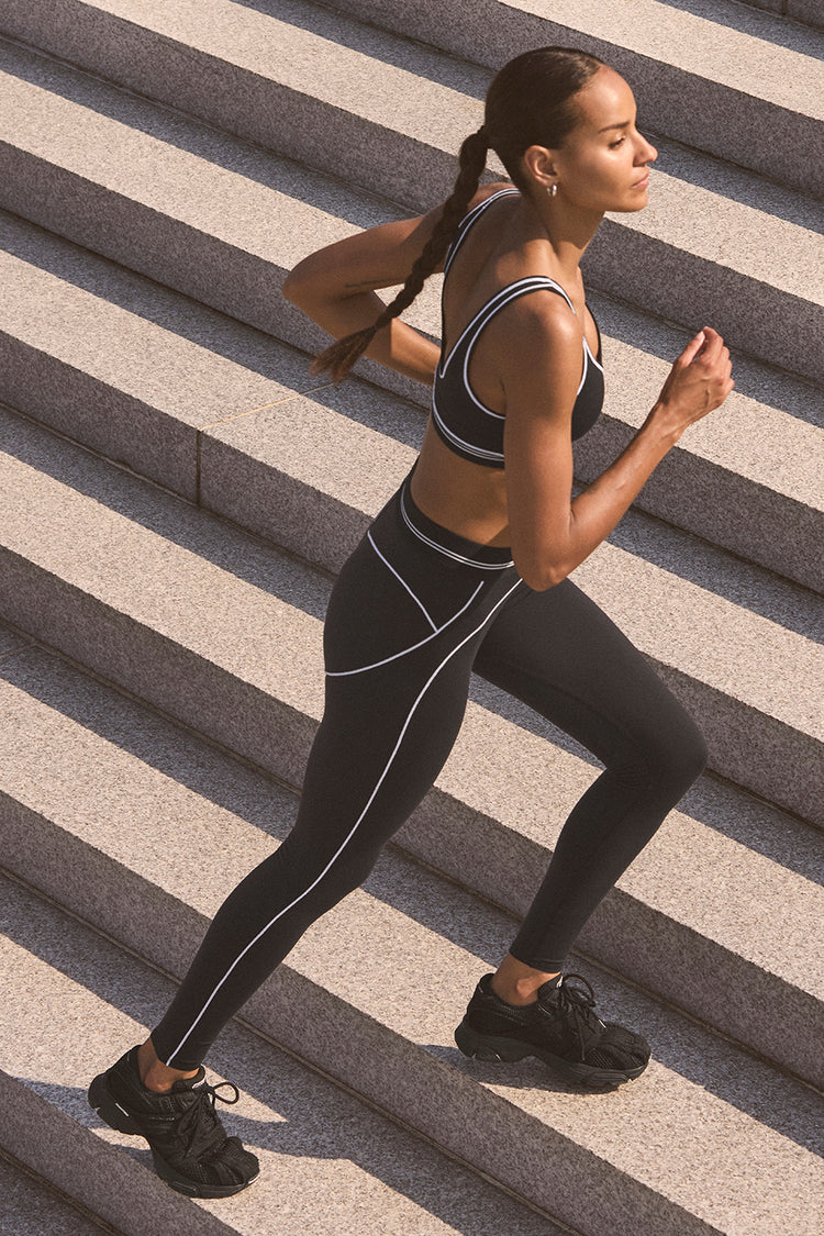 Alo Yoga Airbrush Capri Sport Leggins Workout Running Yoga Size S