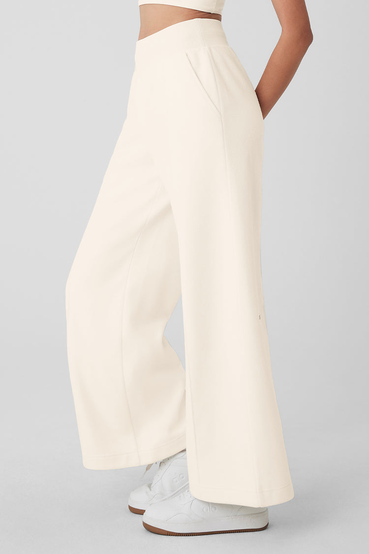 Alo Ribbed Take Comfort Wide leg pant in white