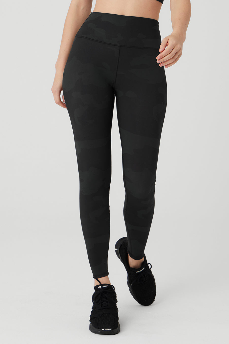 Womens Alo Yoga black High-Waist Solid Vapor Leggings