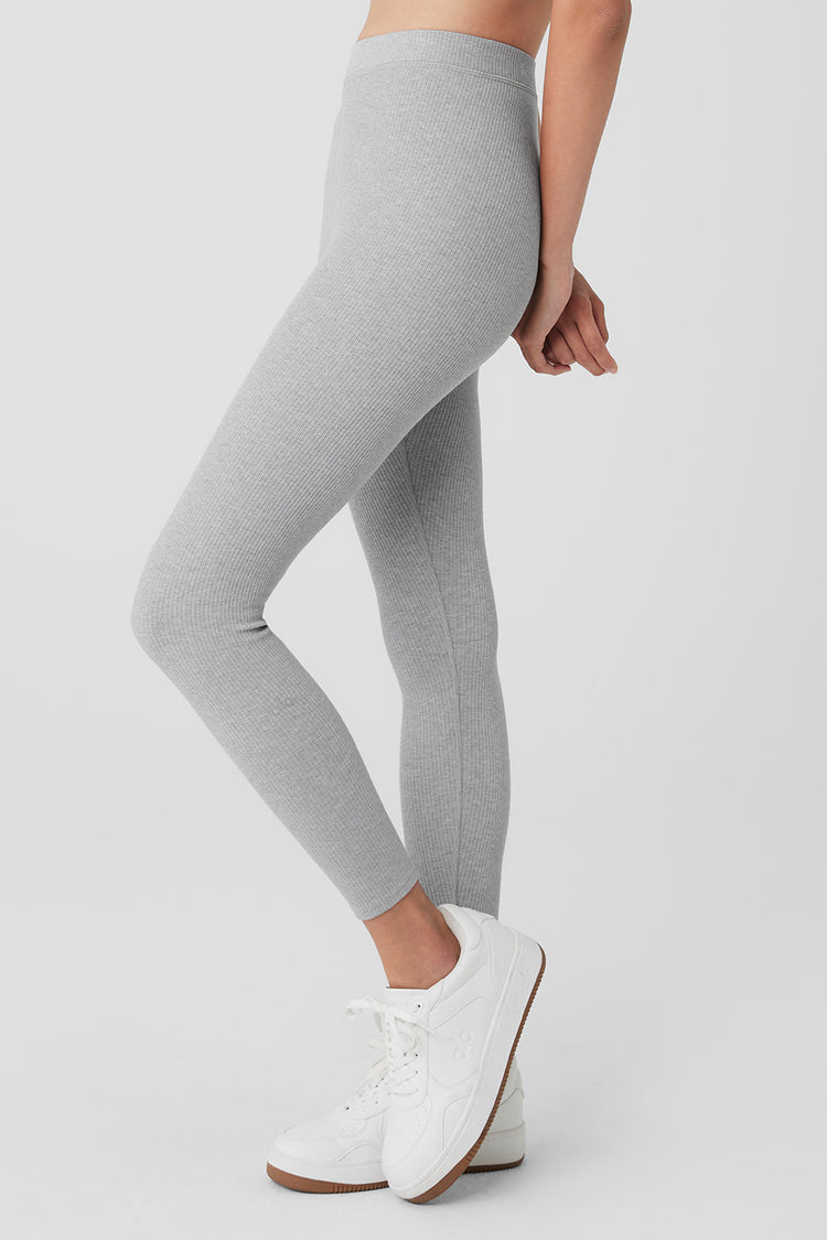 Alo Yoga 7/8 High-Waist Airlift Leggings in cranberry in 2023