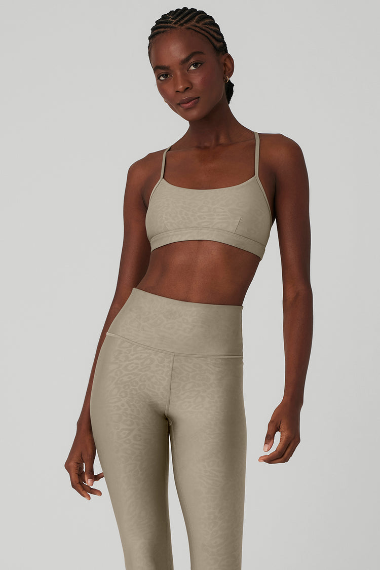 Airlift Intrigue sports bra in beige - Alo Yoga