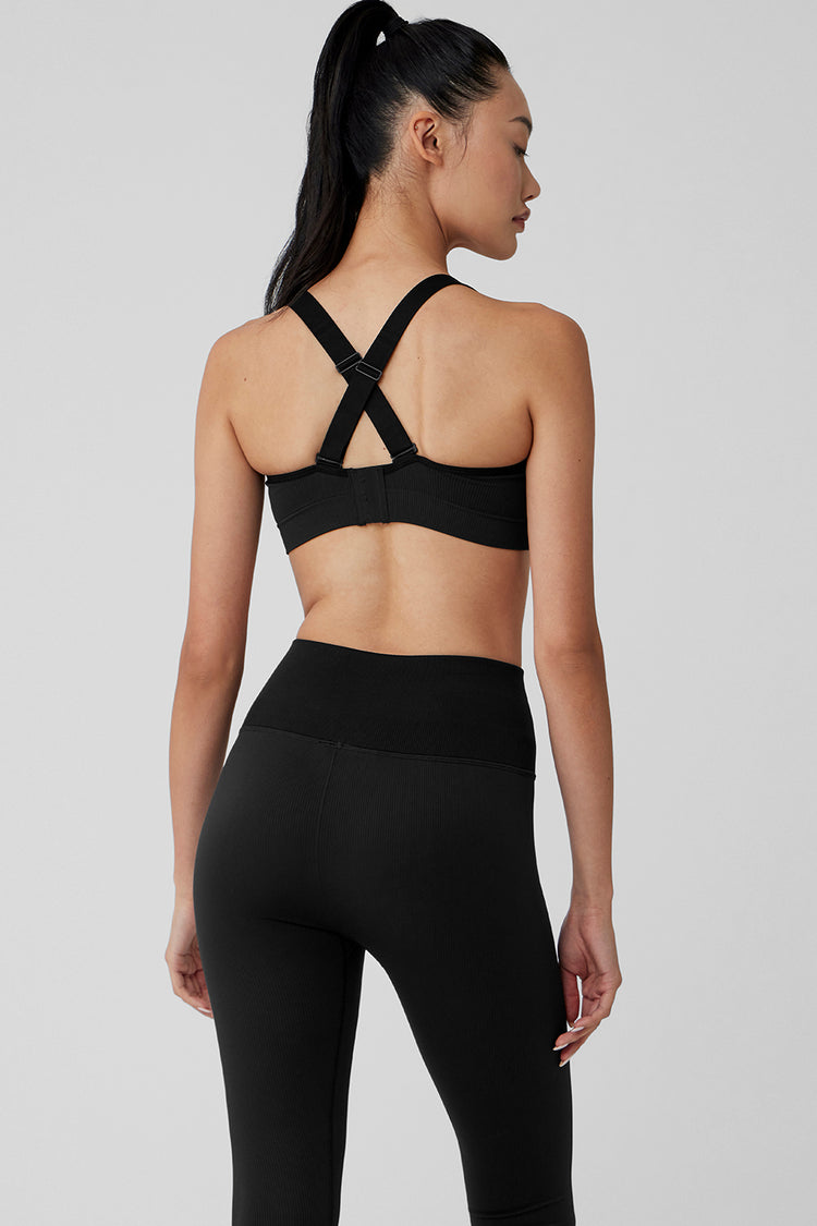 Our Editor's Review of the Alo Yoga Seamless Ribbed Bra