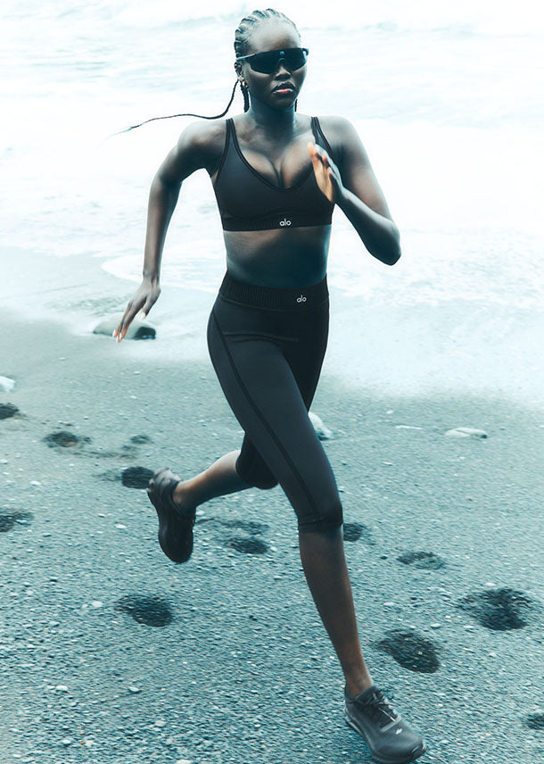 Alo Yoga | Yoga leggings, clothes, and accessories for