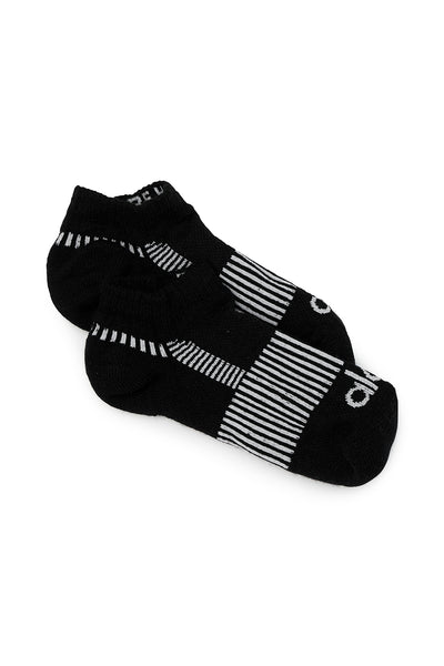 Alo Yoga Women's Explorer Wool-Tech Sock - Black. 2