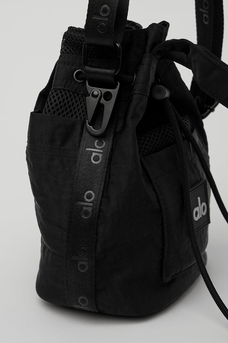 Alo Shoulder Bags