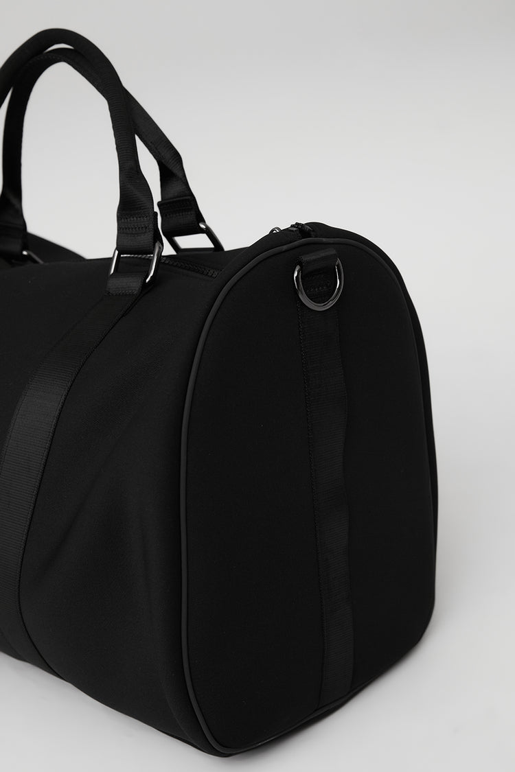 Alo Yoga® Large Traverse Duffle Bag - Black/silver
