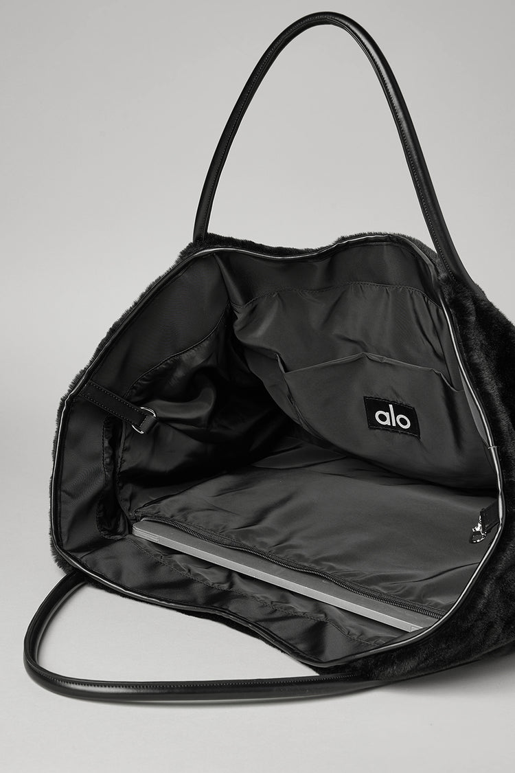 Clutches, Handbags, Tote Bags, Backpacks, & Wallets – York Furrier