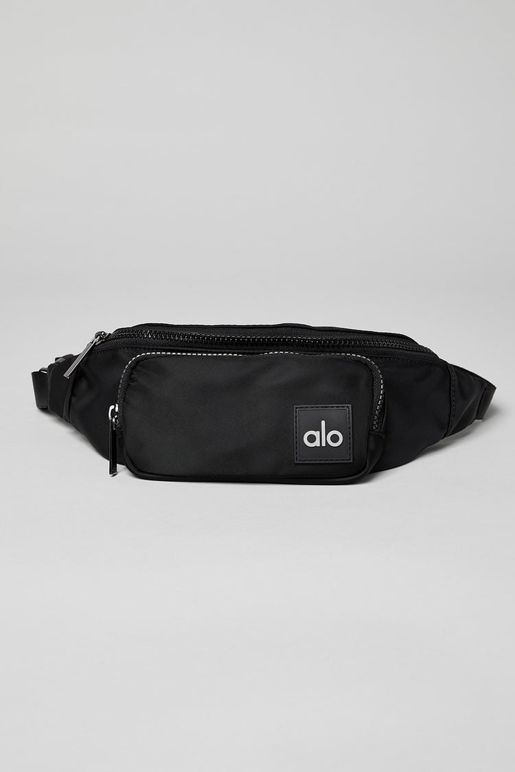 Nike Women's One Luxe Fanny Pack-Black