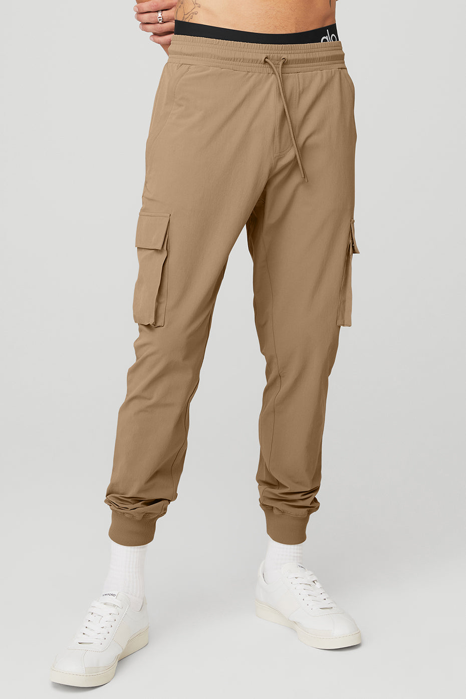  Alo Yoga Impel - Pantalón de deporte para hombre : Ropa,  Zapatos y Joyería