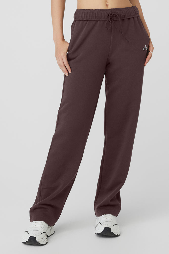 Accolade Straight Leg Sweatpant - Raisin | Alo Yoga