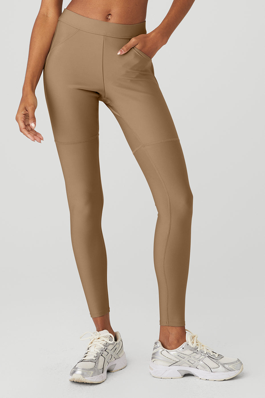 Alo Yoga alo yoga High-Waist Dreamscape Trouser - Macadamia 148.00