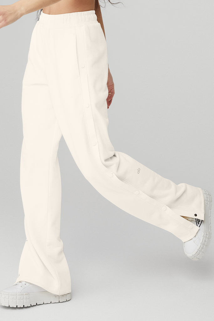 Courtside Tearaway Snap Pant - Ivory | Alo Yoga