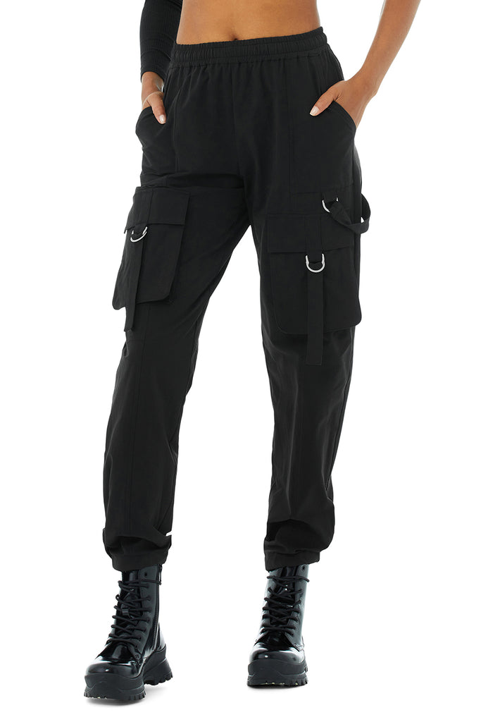 High-Waist City Wise Cargo Pant - Black | Alo Yoga