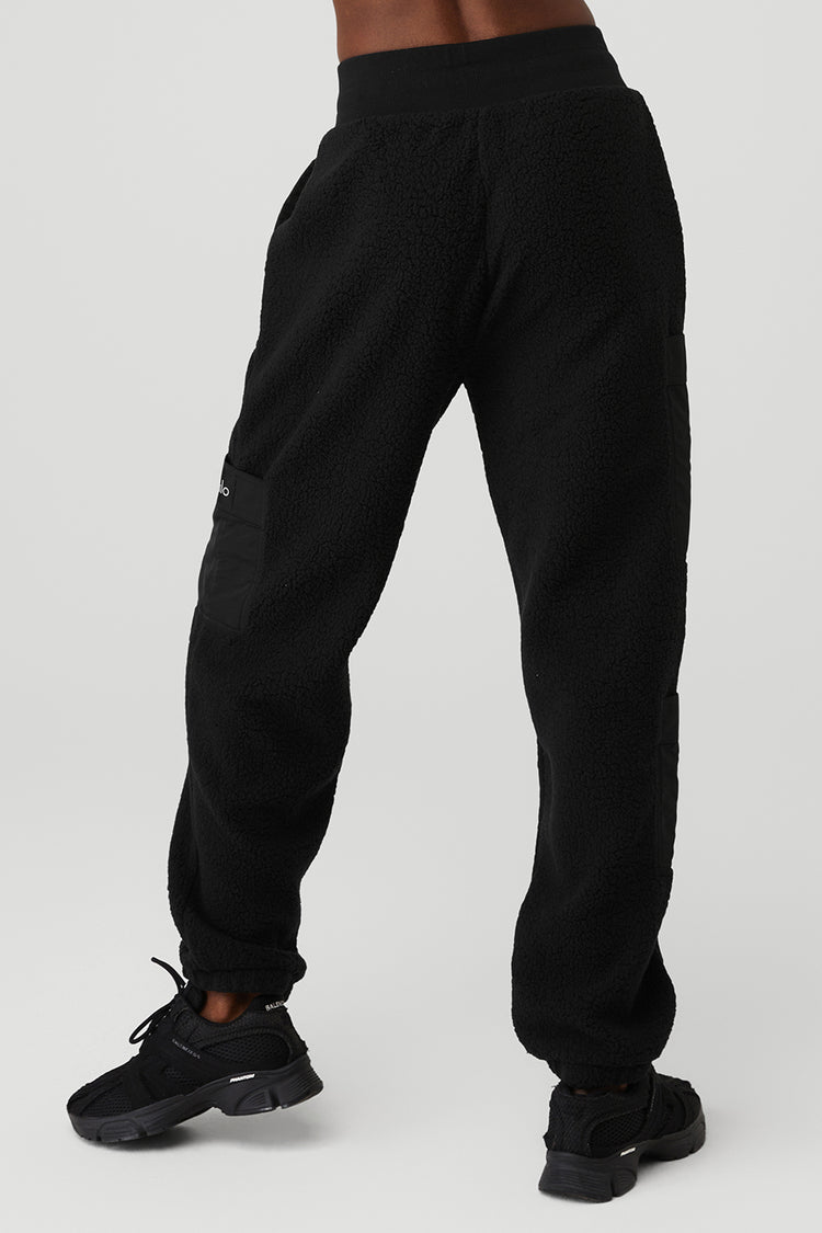 Alo Yoga  7/8 Easy Sweatpant in Black, Size: Small - ShopStyle