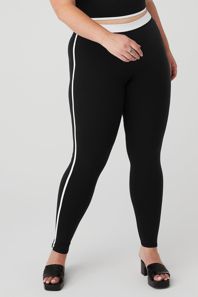 Buy Alo Yoga® Airbrush High-waist Streamlined Legging - Raisin/black At 29%  Off