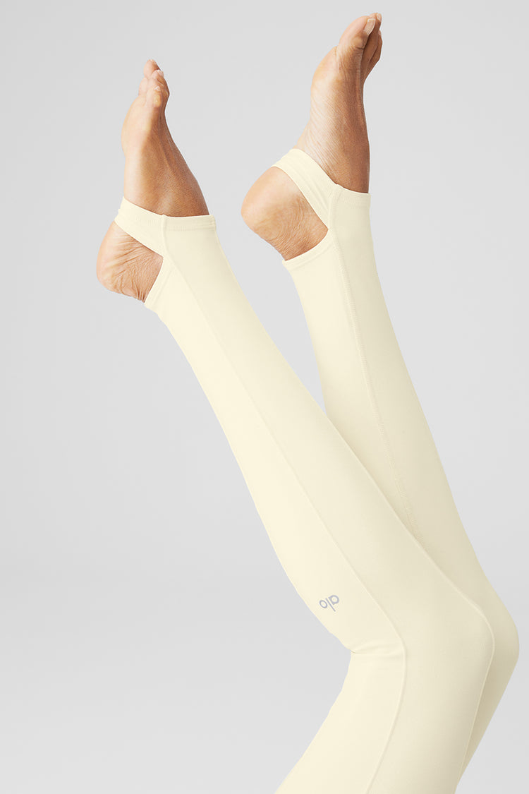 Buy Alo Yoga® Airbrush High-waist Enso Legging - Black At 20% Off