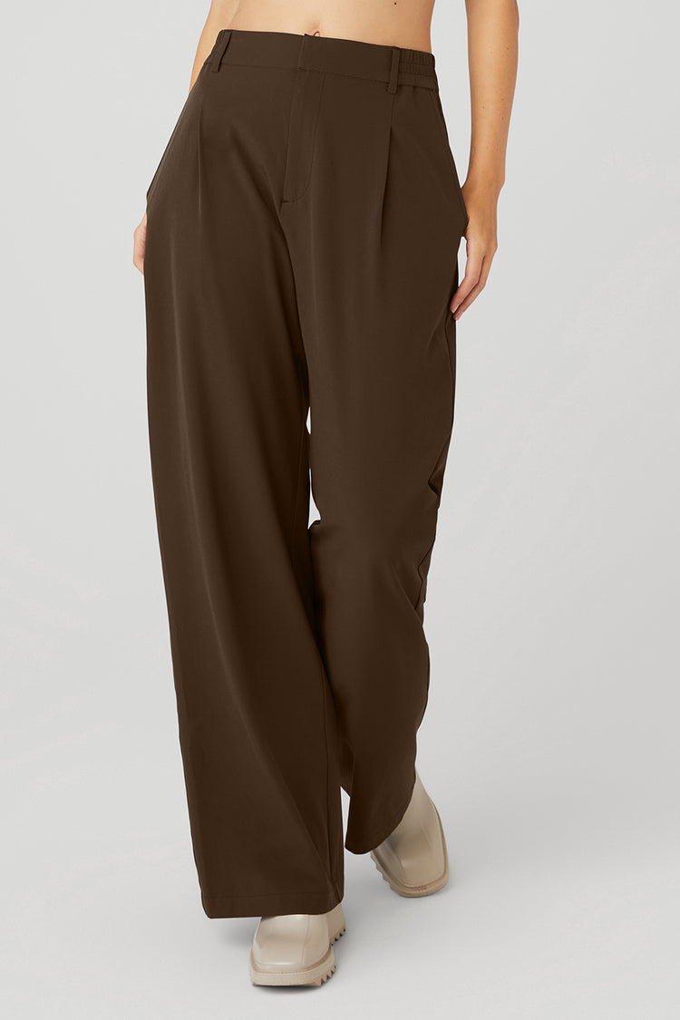 Alo Yoga®  Blaze Trouser Pants in Espresso Brown, Size: Large