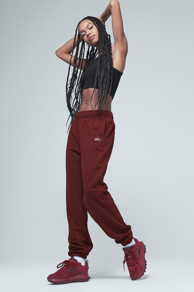 Alo Yoga Accolade Sweatpant - Cranberry. 1