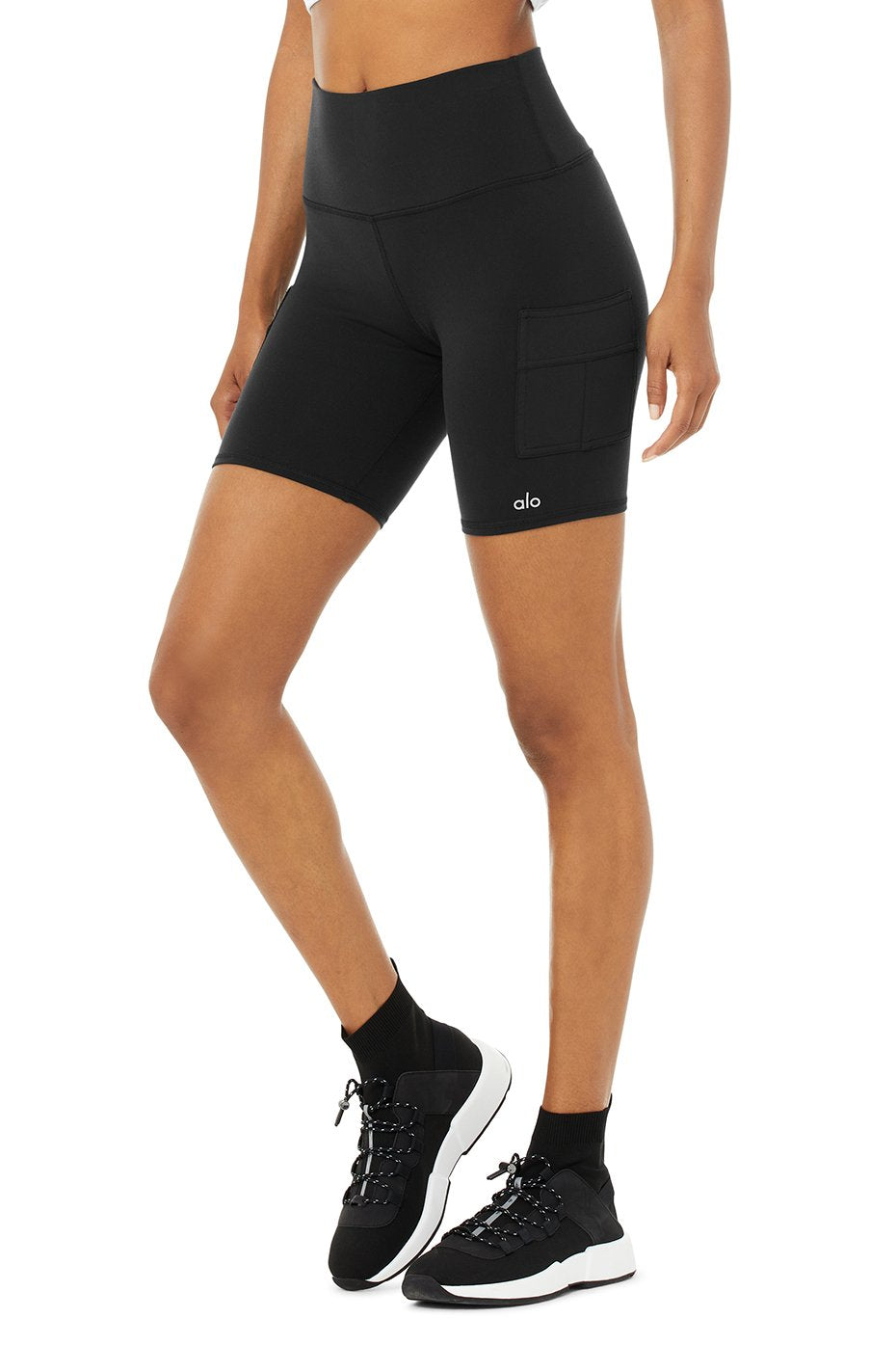 Alo Yoga Shorts − Sale: up to −21%