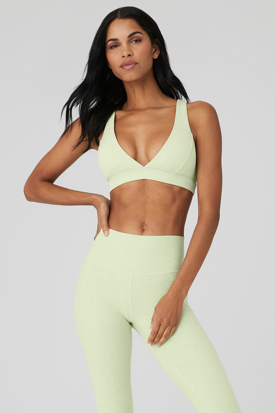 NWT SOLD OUT $80+ Alo Yoga Airlift Ribbed Jump Start V-Neck Bra