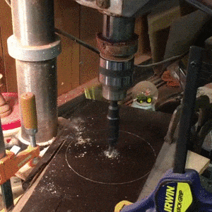 omakku - adjusted hole cutter
