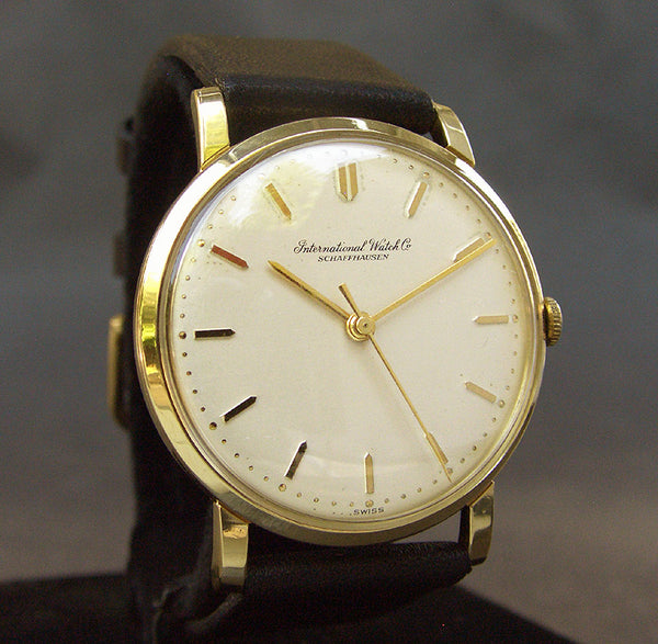 1970 IWC Schaffhausen 18K Gold Vintage Gents Watch Ref. 2400 – empressissi