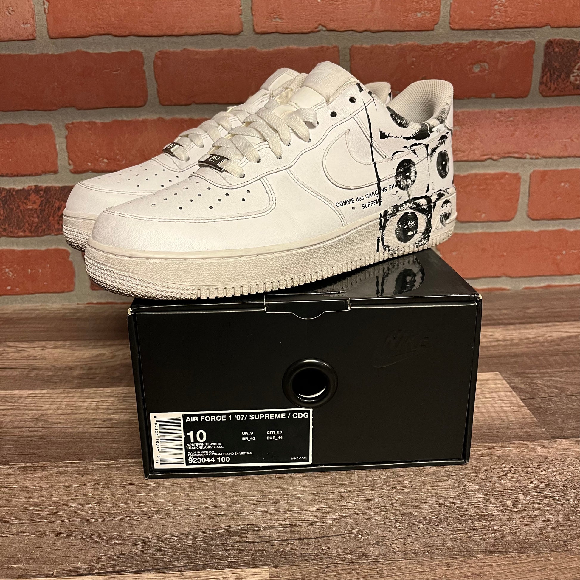 Nike Air Force 1 Supreme CDG Eyes