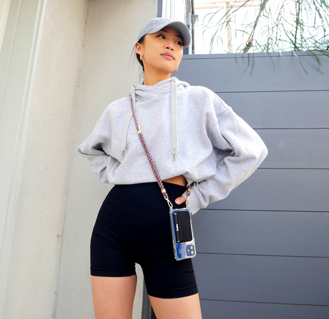Convenient and Fashionable: How Crossbody Phone Cases with Straps are Revolutionizing the Way We Carry our Phones