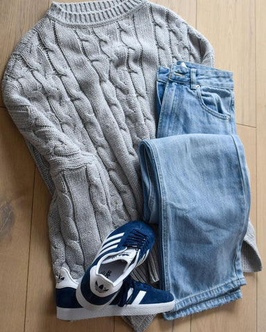 A knitted jumper and jeans outfit