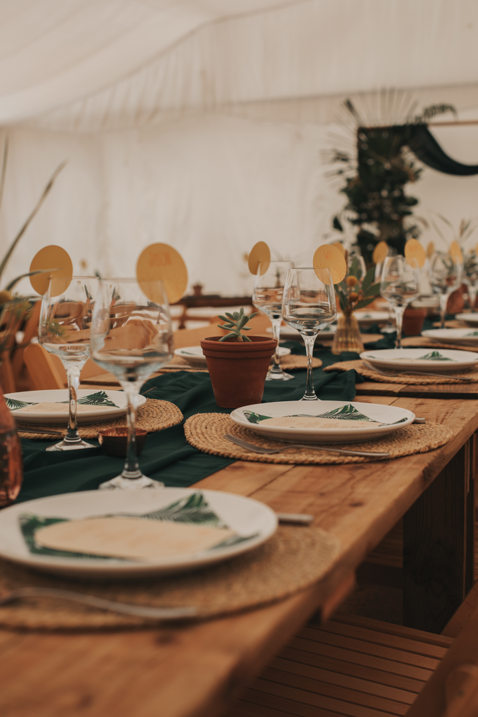 terracotta plant pots wedding table