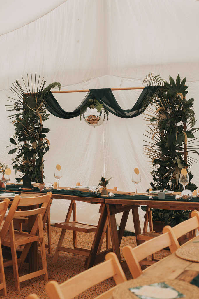 tropical backdrop for sweetheart table wedding