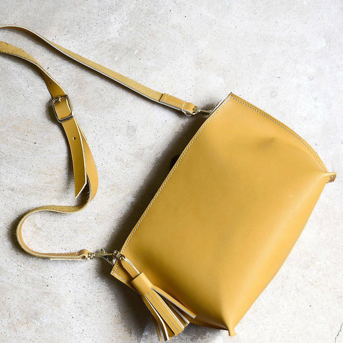 HBP AETOO Handmade Cowhide Handbag, Simple Leather Shoulder Crossbody Bag, Female  Retro British Style Handbag From 161,76 €