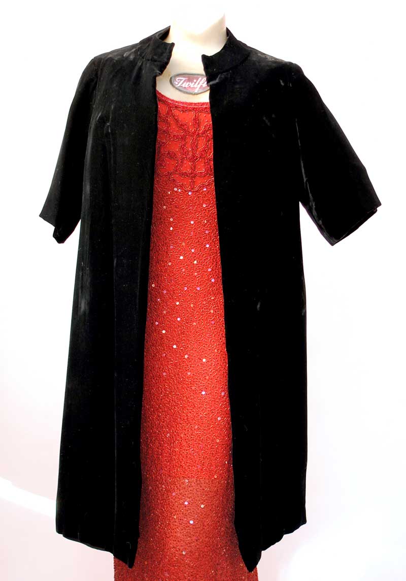 1950s black velvet coat