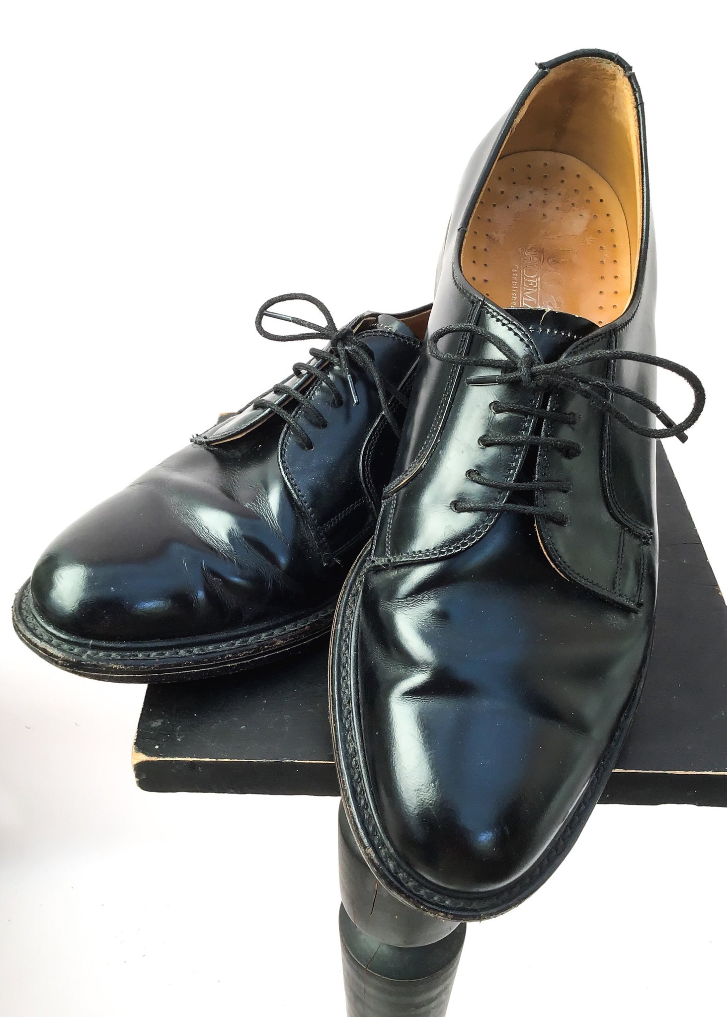 loake black oxford