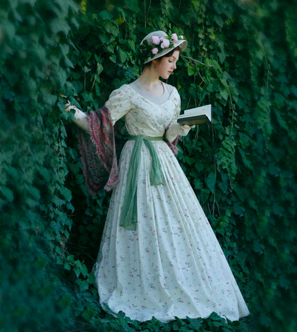 Rebecca Lord, vintage style blogger inspired by the Victorian era and timeless, romantic, feminine styles for the old soul; Jane Austen, Bronte, downton abbey inspired scene