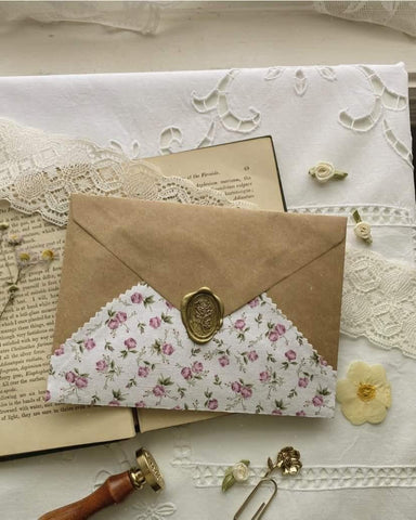 Floral stationery and wax stamp for pen pals