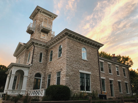 The Oakland House in St. Louis, Missouri, old victorian home