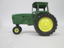 John Deere Green Metal Tractor Model (Pre-owned)