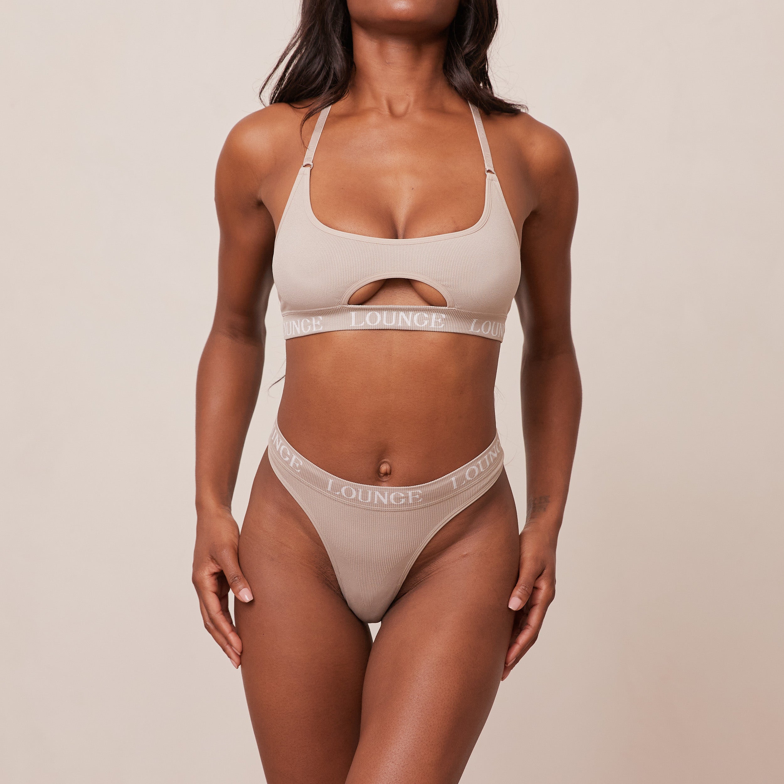 Seamless lingerie best sale