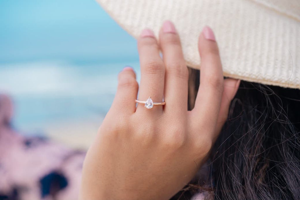 Why Do We Wear Our Wedding Ring On Our Left Hand? - Diamonds International
