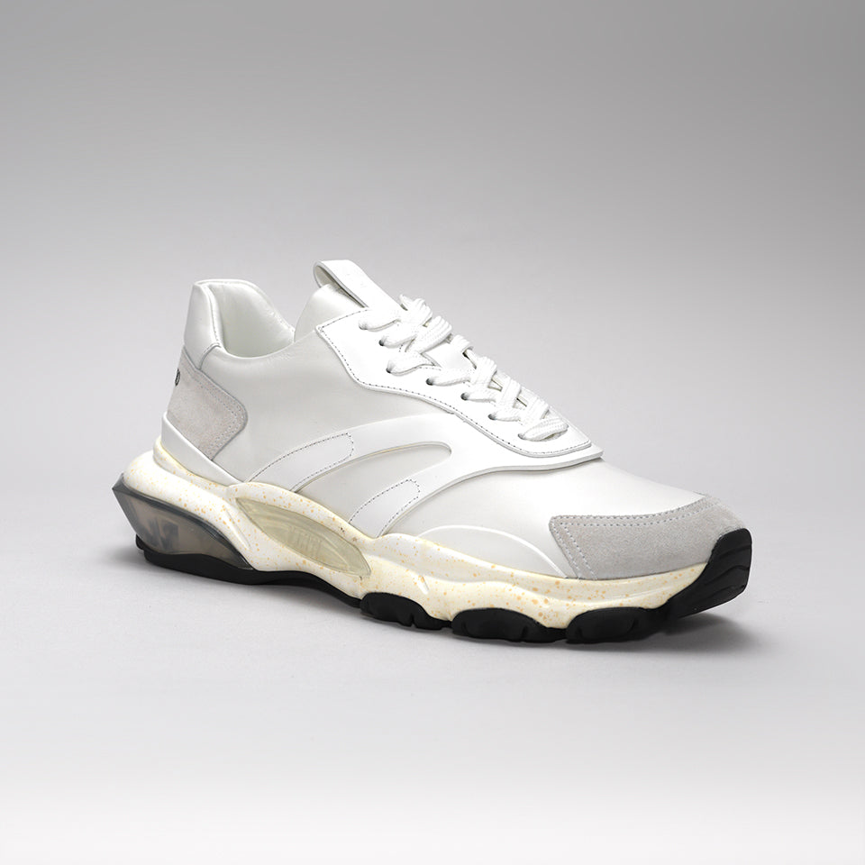 the white low top trainer