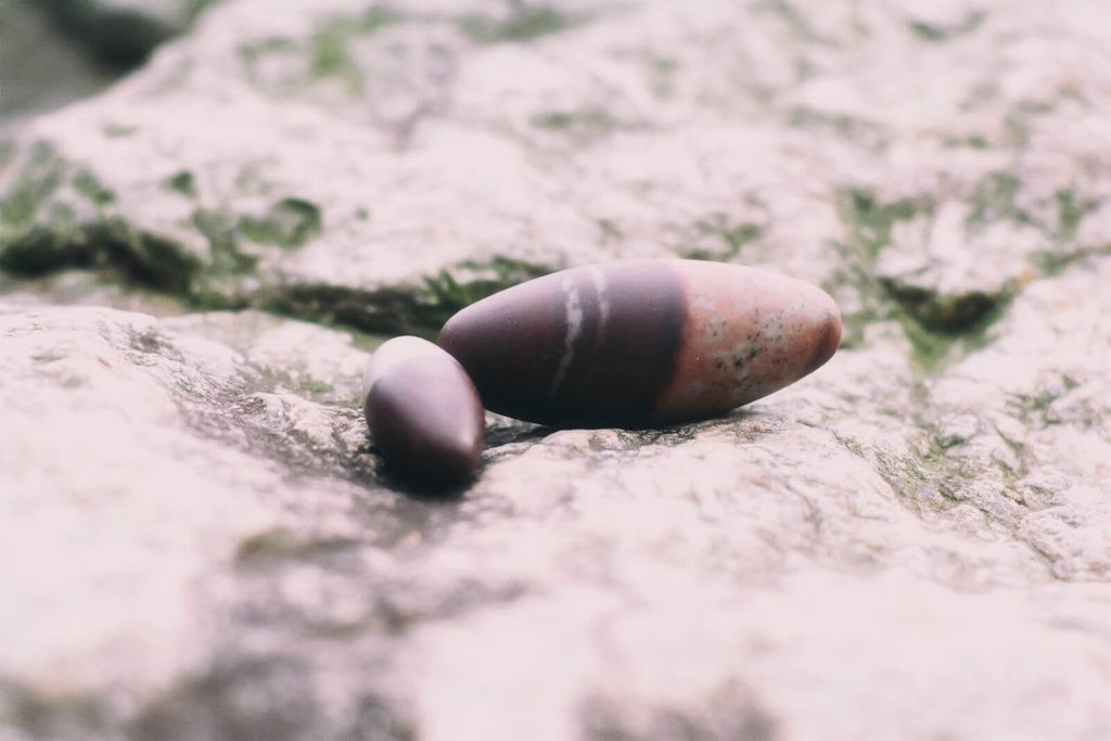 charging shiva lingam