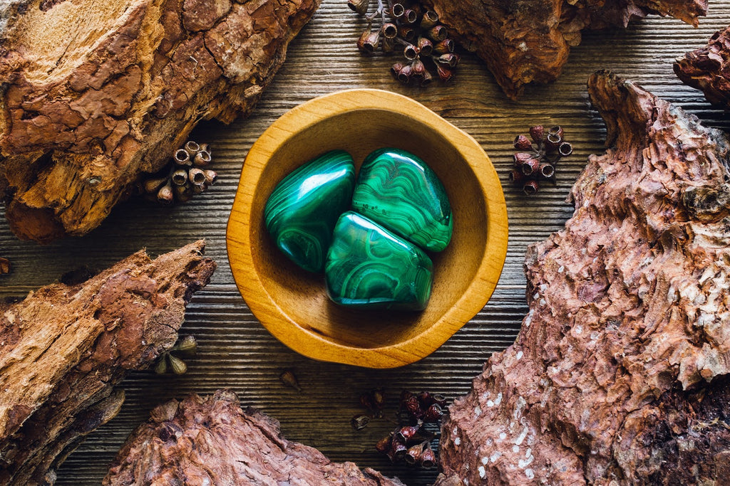 Healing crystals guide: Malachite