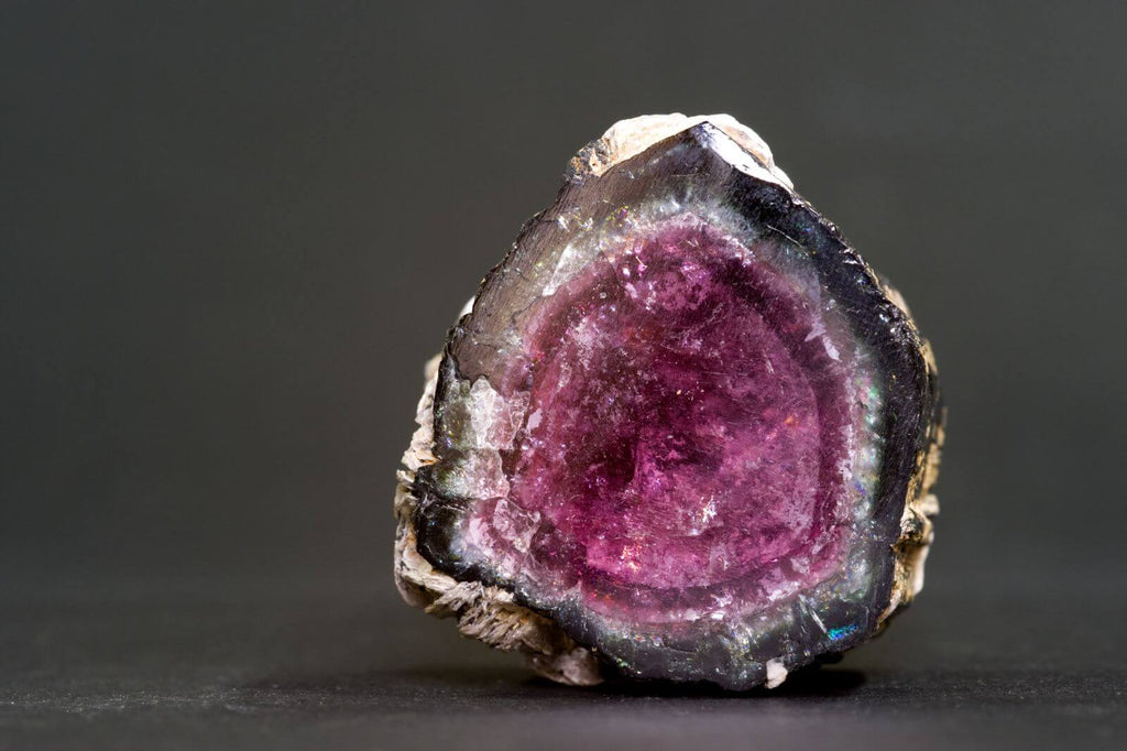 tính chất tourmaline đỏ