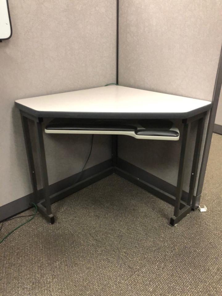 Steelcase 30 X 30 Corner Cut Computer Table Desks Recycled